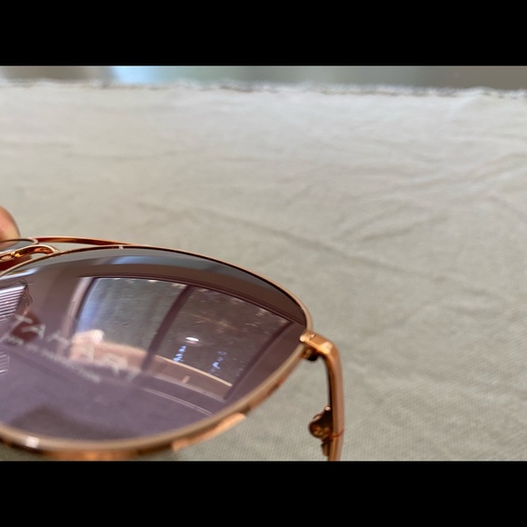 Tahari sunglasses new - Picture 5 of 16